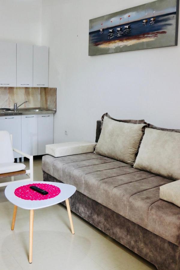 Montebello Inn Apartments Улцинь Экстерьер фото