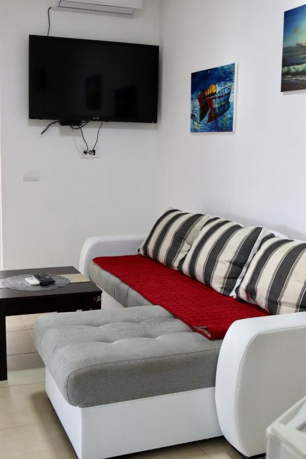Montebello Inn Apartments Улцинь Экстерьер фото
