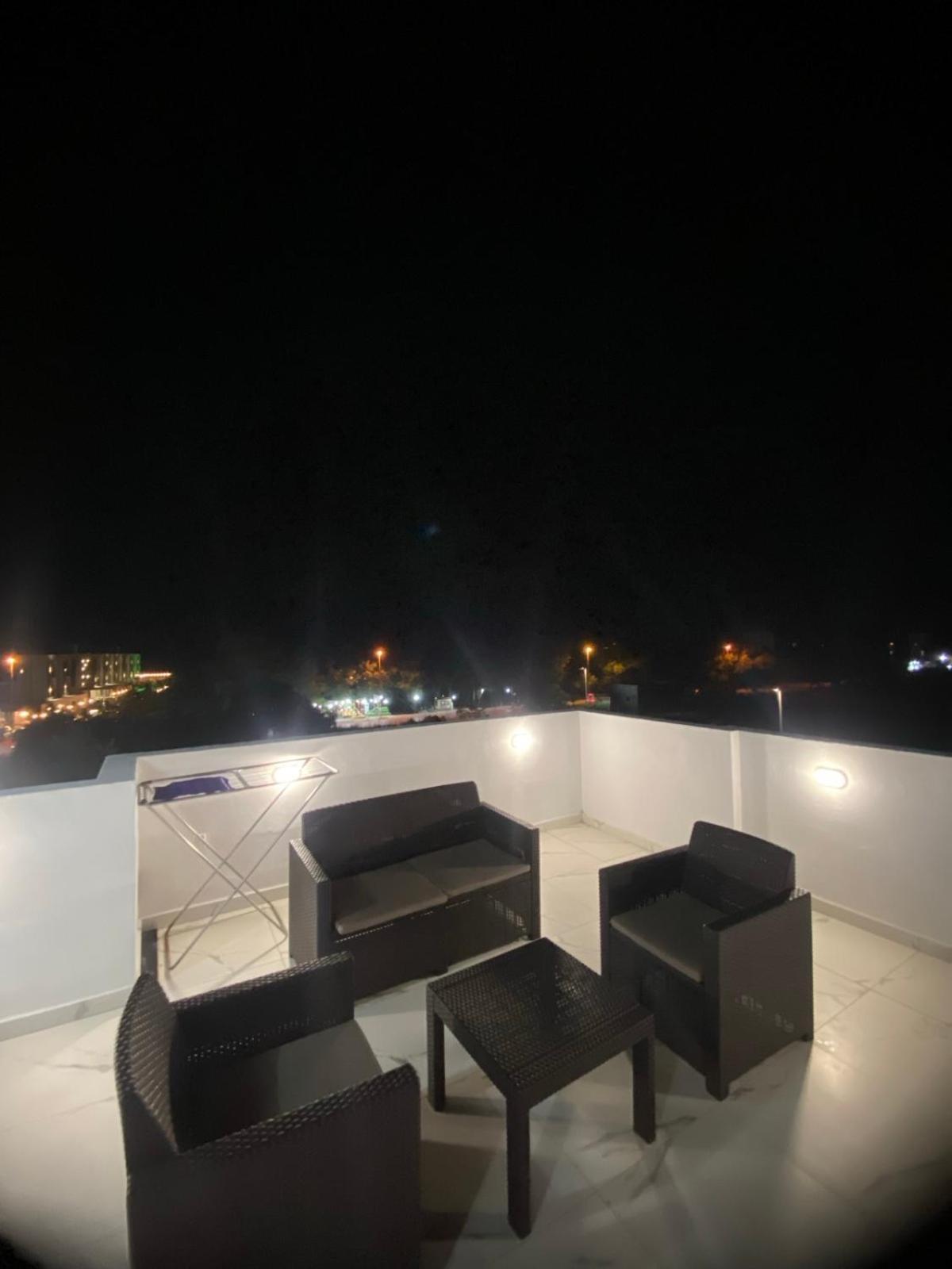 Montebello Inn Apartments Улцинь Экстерьер фото