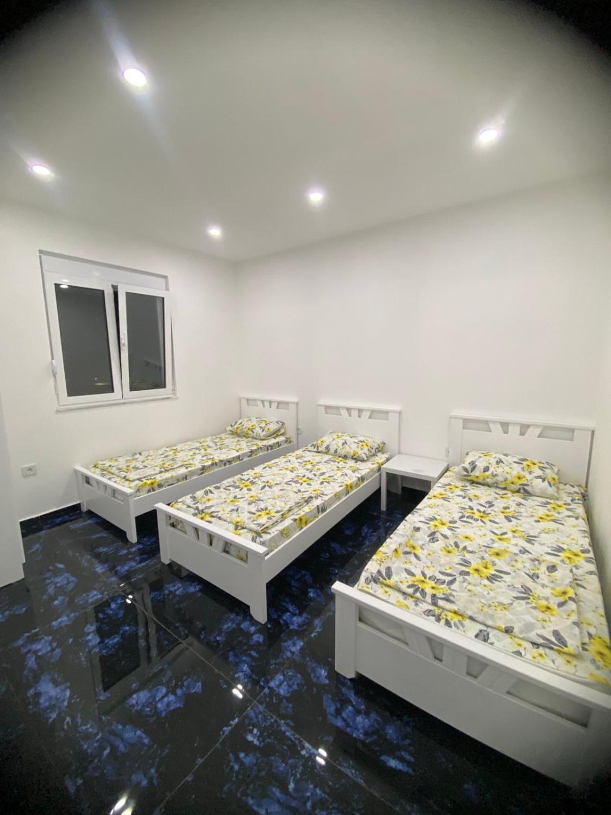 Montebello Inn Apartments Улцинь Экстерьер фото