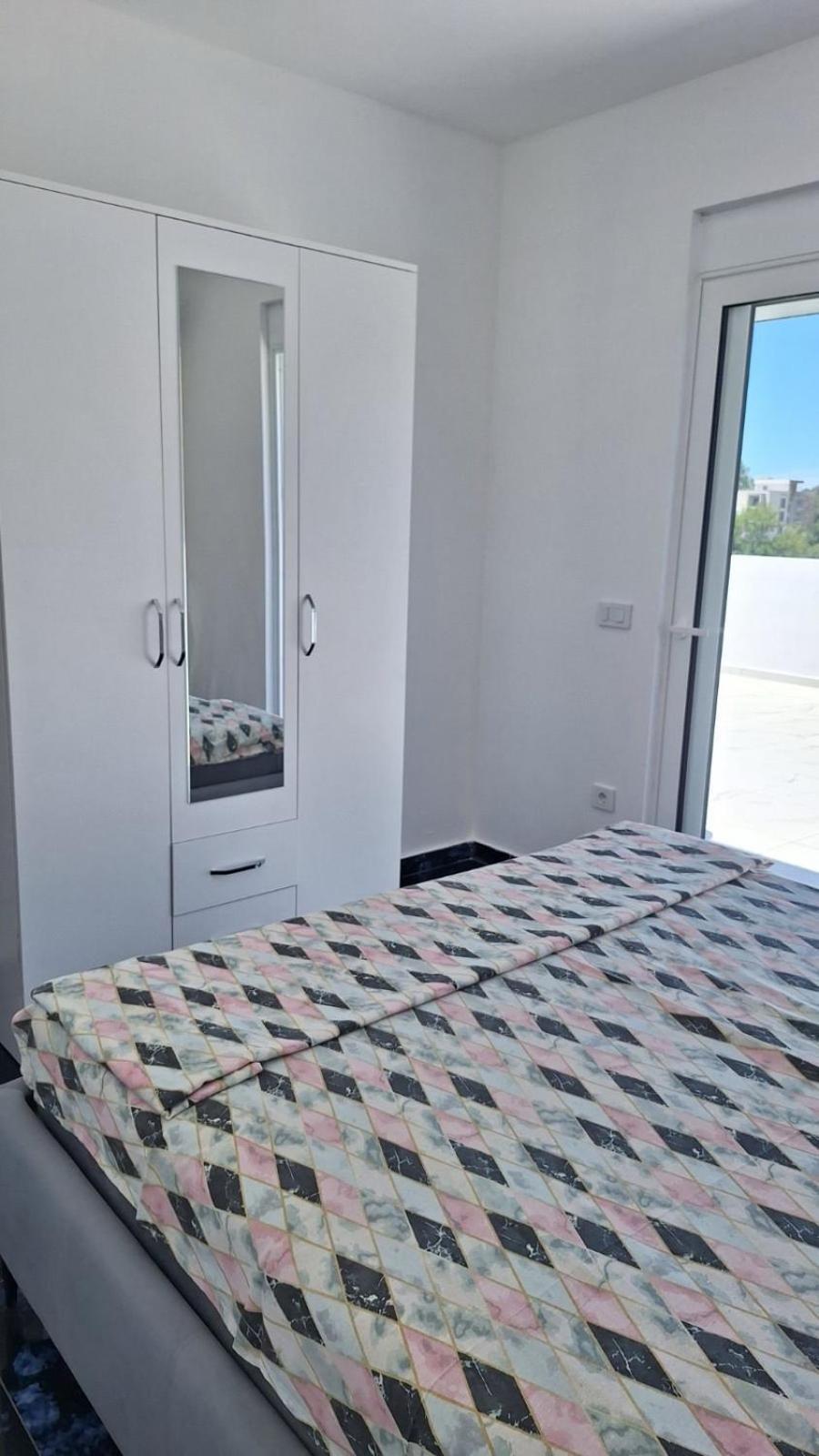 Montebello Inn Apartments Улцинь Экстерьер фото