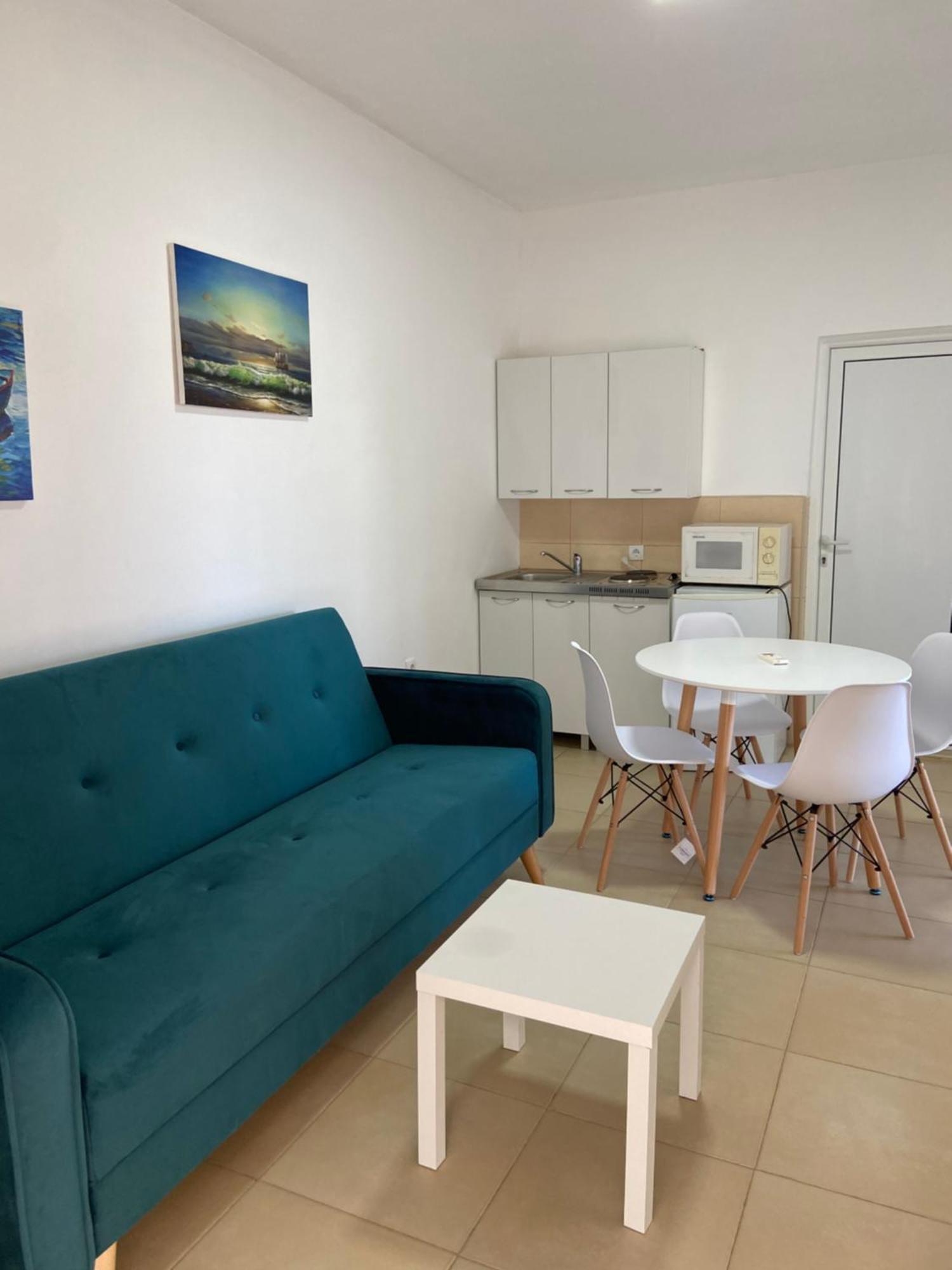 Montebello Inn Apartments Улцинь Экстерьер фото