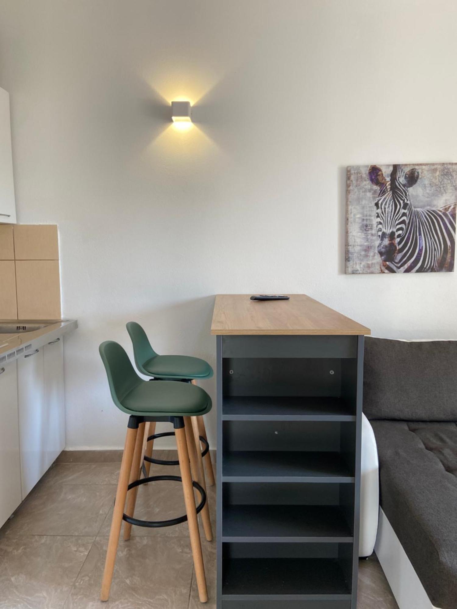 Montebello Inn Apartments Улцинь Экстерьер фото